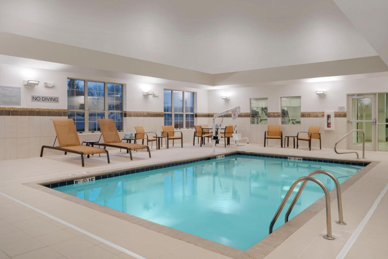 Hotel Courtyard By Marriott Columbus New Albany Exterior foto